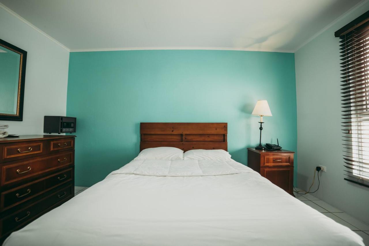 Ser'i Bucurui Accommodations Palm Beach Esterno foto