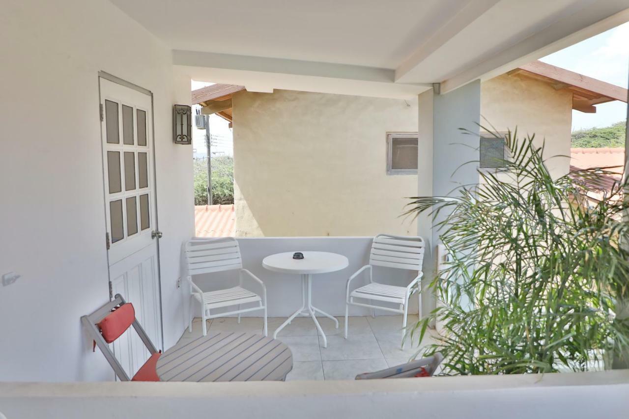 Ser'i Bucurui Accommodations Palm Beach Esterno foto